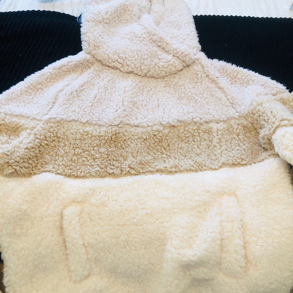 Three tone teddy hoodie